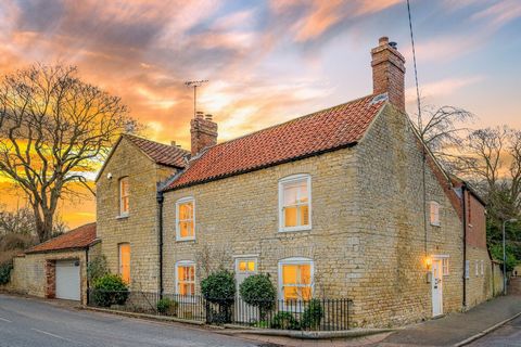 Stone House and The Old Stable are exceptional Grade II Listed Georgian residences, offering a spacious detached family home with separate detached ancillary accommodation. Situated in the heart of this sought-after village, the generous accommodatio...