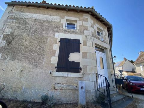 We're proud to present this charming townhouse in Jouhet, a picturesque location just 8km away from Montmorillon. This home offers a cozy living area with a kitchen and dining room on the ground floor, along with a shower and toilet. Upstairs, you'll...