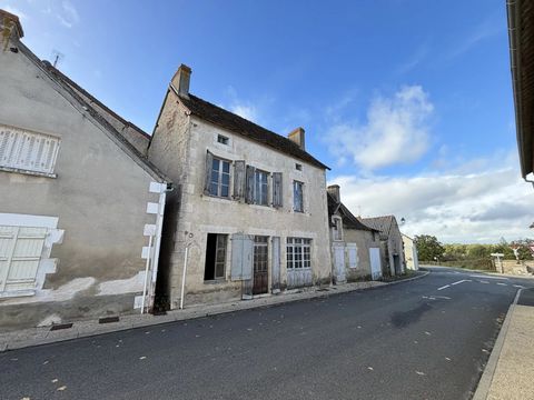 This period village house has fantastic features such as large windows with mullions, period fireplaces, exposed oak beams, generously sized rooms. Could make a fantastic 3 to 4 bedroom house with small courtyard and a large garden just a short strol...