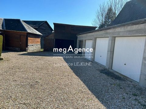 IN BEAUMONT LE ROGER (Eure) in a quiet town: pleasant HOUSE and 4 GARAGES that can be rented. The house of approximately 80m² bright, immediately habitable including: entrance/cloakroom, open fitted/equipped kitchen opening onto the dining area with ...