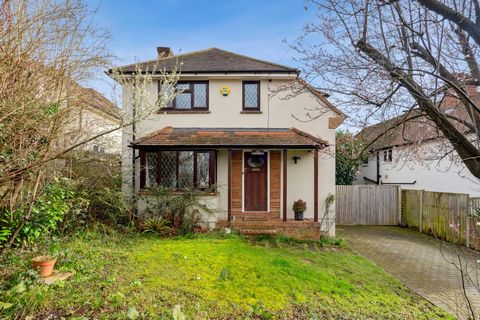An extremely rare opportunity to purchase a tastefully extended 1920's detached family home in this much sought after tree-lined Avenue that has direct pedestrian access into the National Trust West Wycombe Estate. The property has been extended to c...