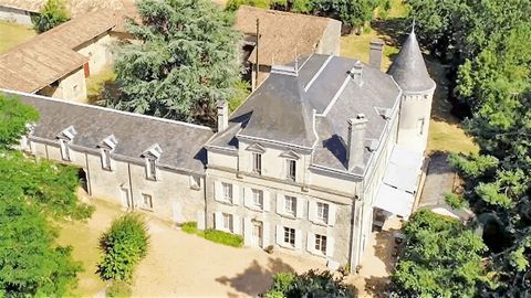 Rare opportunity to acquire this authentic restored Historic Château dating 1607 covering 552 m². Situated in blissfully calm romantic spot in an elevated position with over 15,000 m² of mature gardens, enjoying views over the private lake and surrou...
