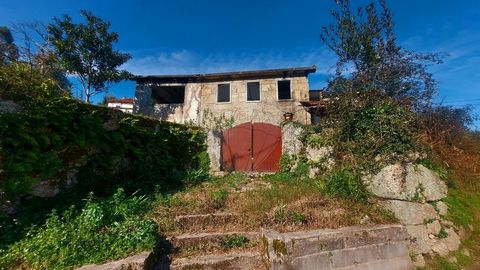 Description House for reconstruction + Land Ground floor and 1st floor with a gross area of 144m², inserted in a plot of land with 1783m² in CÊTE - PAREDES The villa is sold together with article no. 171, rustic land with 1069m². POSSIBILITY TO CHANG...