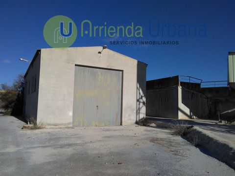 Dans la ville de Torrellano, il y a un grand terrain à vendre, non aménageable, idéal pour démarrer une activité industrielle. Situé très près du \