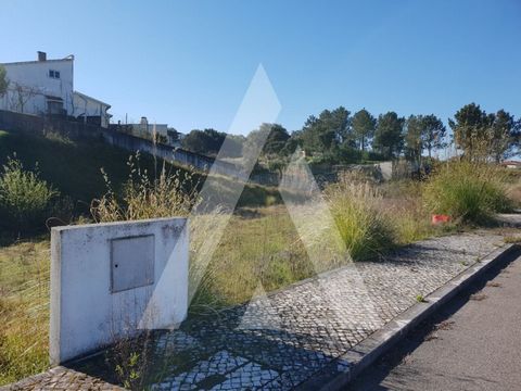 Plot of land for construction for detached house. Located at the entrance of the battle in a quiet location, two minutes from the center of the village with good access to the IC2. Excellent unfowed view to the monastery of Batalha and village. Ref. ...