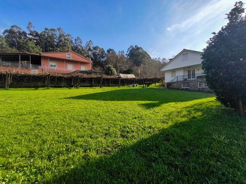 We present the following property with 5 bedrooms and 3 bathrooms in O Pedroso, Padrón. The municipality of Padrón is the natural gateway to the Arousa estuary and is situated on the geographical boundary between the south of the province of A Coruña...