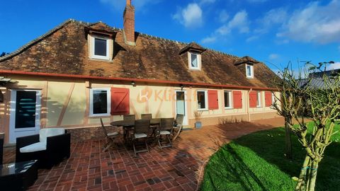 Character farmhouse with garden, Blainville-Crevon, Seine-Maritime (76), for sale. Located in a small village 20 km from Rouen-Gare, this bright farmhouse of character offers pleasant volumes for a living area of 210 m2. From the entrance, the corrid...