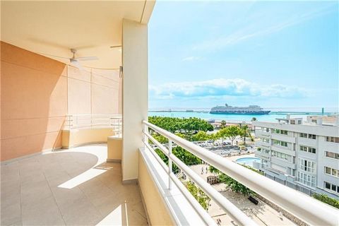 Promenade. Apartment on the seafront. Apartment of 185m2 with sea views, spacious living room of 70m2 with integrated kitchen and sea views, utility room, 3 double bedrooms, wardrobes, 2 bathrooms (1 en suite), toilet, parquet floors, hot and cold ai...