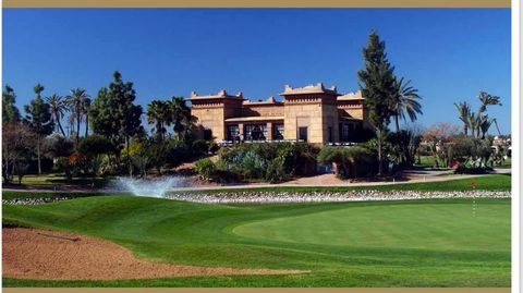 Situé à 10 km du centre de Marrakech, l'Amelkis Golf Resort bénéficie d'un emplacement stratégique, facilement accessible depuis les grandes villes du Maroc et d'Europe. Amelkis est l'un des plus beaux golfs de la région. Il bénéficie d'une vue impre...
