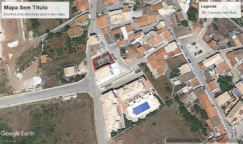 Located in Vila do Bispo. Urban plot in quiet residential area of Budens with possibility to build 2 townhouses. Located close to San Antonio Golf. Short drive to beautiful beaches of Salema and Burgau. 15 minute drive to Lagos. Lote 274m2 Building a...