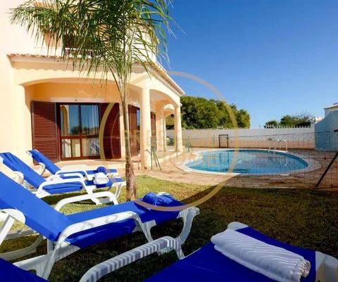 Located in Albufeira. WINTER RENTALS -OCTOBER24 TO APRIL25 Monthly fee: 1800€ + expenses (water, electricity and gas) Holiday villa, very cozy and family-friendly, in a quiet location with private pool. This villa is in a fabulous patio with a specta...