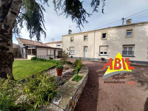 Come and discover this stone family house located in the village of Saint Pompain. Renovated in 2016, it is composed of a living room, a living room, a kitchen, eight bedrooms, a bathroom, three shower rooms, a scullery. Land and numerous outbuilding...