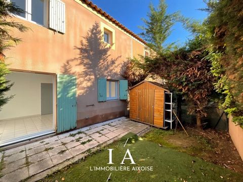 FOR SALE - House T4 - 3 bedrooms - 77 m² with enclosed garden. This charming T4 house of 77 m², spread over two levels, is located in a quiet and secure residence, offering a peaceful and serene living environment. Ideally located, it is close to all...
