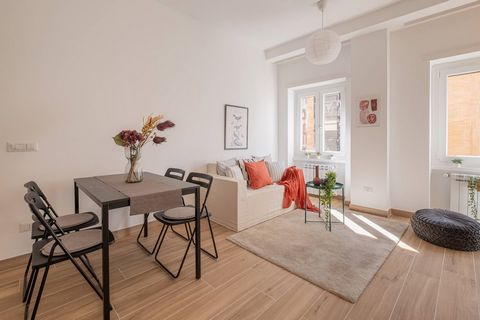 Camilluccia - 120m2 apartment completely renovated with delivery at the end of March. In the heart of one of the most elegant neighborhoods in Rome, we are pleased to offer for sale a completely renovated 120m2 apartment. The property is perfectly di...