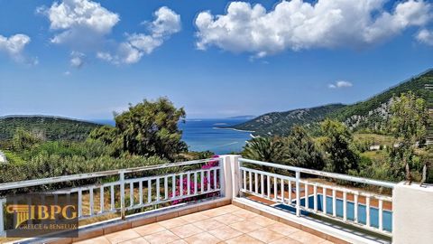 Magnificent villa in Skyros with pool, Pefkos, Greece. This stunning villa covers an area of 420 square meters and offers high-end accommodation with incredible panoramic sea views. The spacious interior of the villa includes a spacious living room a...