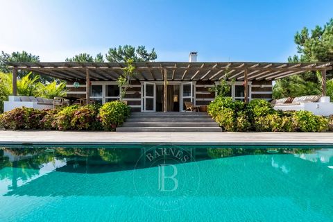 Spectacular summer house with swimming pool in Carvalhal, in Comporta. With five bedrooms, all en suite, it was built with great materials and finishes. Excellent location within walking distance to the beach and the centre of Carvalhal where you can...
