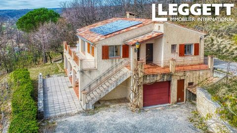 A17328 - MANE - You will love this property, built in 1983, with its nice terraces, its luminosity, its spacious living rooms, its very large plot of land in the middle of nature, its gorgeous swimming pool but above all the magnificent south facing ...