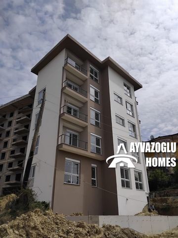 1+1 appartement in Avsalar tegen een zeer concurrerende prijs. Een appartement met een oppervlakte van 50 m2 met een 1+1 plan is te koop in de regio Avsalar. In de plattegrond van het appartement is er een woonkamer gecombineerd met een keuken en 1 s...