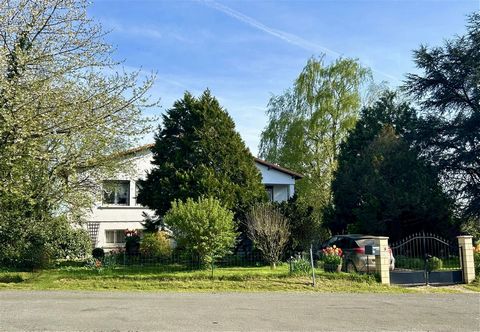 This lovely property is surrounded by mature gardens and sits in a pretty hamlet within 5km of the popular market town of Melle, with its supermarkets, bars and restaurants. The property is approached from a quiet lane via imposing gates onto the gra...