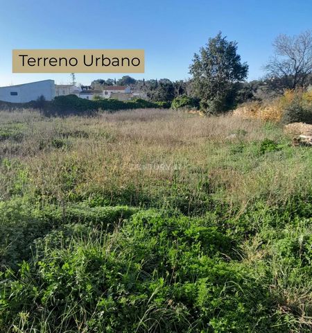 Land measuring approximately 480sqm , located in the village of Matos, near Paderne . Quiet area just 10 minutes from Albufeira and beaches . Possibility of building a house and if necessary .purchasing the lot next door for another house or more gar...