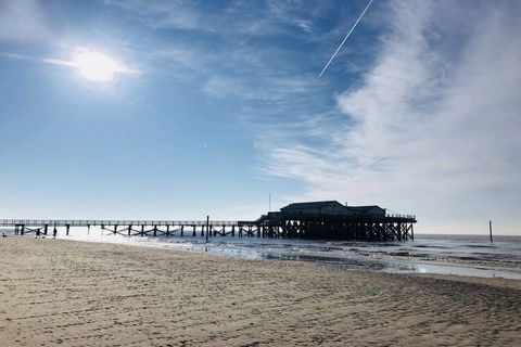 Sankt Peter-Ording, playa de arena del Mar del Norte, más cerca de Hamburgo que Sylt, antigua casa con techo de paja, monumento bajo techo de paja, confort moderno y diseño sencillo, sauna, jardín tipo parque, muy bonito. Grupos, familia, fin de sema...