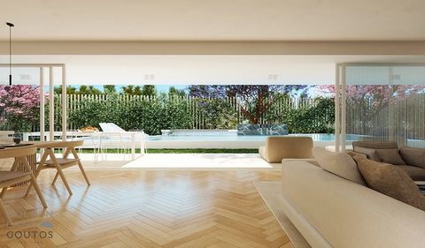 GADAIT international presenta una oportunidad única de convertirse en propietario de esta magnífica casa contemporánea de 338 m², distribuida en tres niveles, en una zona muy solicitada de la Riviera ateniense. Diseñada para combinar comodidad y prac...