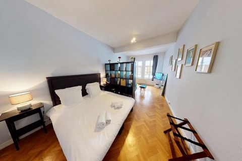 ? Address: 51 rue des Grandes Arcades ? In the heart of the Grande Île of Strasbourg, this loft, a stone's throw from Place Kléber, will enchant you with its modern and warm interior. You can stay there for up to 4 people in a friendly atmosphere. ? ...