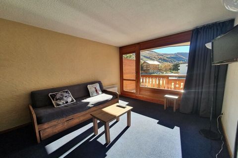 Diese studio in Les Deux Alpes mit hat eine Kapazität für 4 personen. Unterkunft Unterkunft hat 27 m² befindet sichkomfortable und voll ausgestatteter Küche, Die Unterkunft befindet sich in der Nähe von direkt am skigebiet, mit Blick auf die Berge. D...