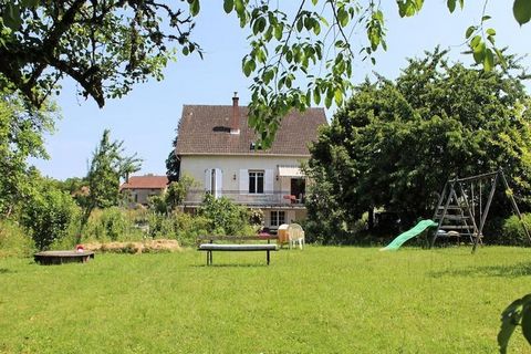 Op 200 m van de stad Nantiat bevinden zich de 