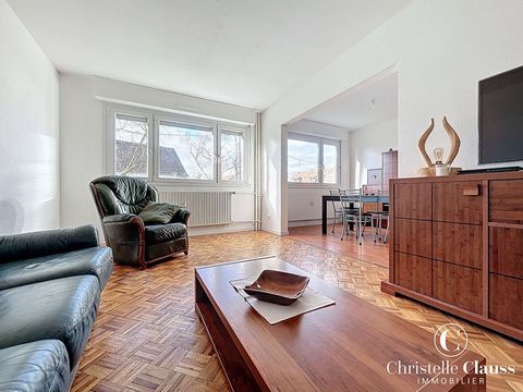 Kommen Sie und entdecken Sie in EXKLUSIVITÄT in Ihrer Agentur CHRISTELLE CLAUSS IMMOBILIER diese F5-Wohnung von 89,95m2 im 1. Stock ohne Aufzug. Es besteht aus einem Eingang, einer Einbauküche mit Speisekammer, einem großen Wohnzimmer (Wohn-Esszimmer...