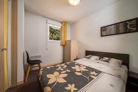 Dieses schöne und helle Apartment bietet auf 35 m² einen komfortablen Rückzugsort für bis zu 6 Gäste und verfügt über ein gemütliches Schlafzimmer und zusätzliche Schlafgelegenheiten. Es liegt am Fuße der Skipisten, bietet einen herrlichen Blick auf ...