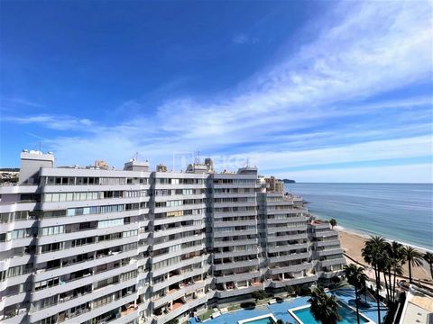 Appartements en bord de mer dans la région convoitée de Calpe, sur la Costa Blanca Situés dans la charmante ville de Calpe, dans l'étendue nord de la province d'Alicante, ces appartements bénéficient d'un emplacement privilégié dans la région très re...