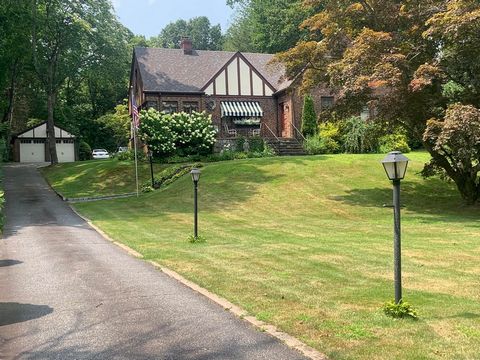 MUCH MORE THAN MEETS THE EYE! Welcome to your dream home at 900 Orange Center Rd, Orange, CT. This luxurious property beautifully combines elegance and comfort, nestled on a sprawling 1.30-acre lot that offers unparalleled privacy while remaining con...