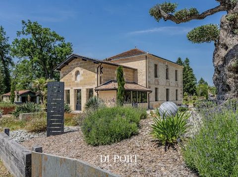 Nestled in the heart of a 6-hectare tree-filled park, the Maison Duport is proud to present this magnificent estate for sale, located near the town of La Brède. A first dwelling, formerly an important building, has been completely renovated by profes...