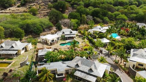 Willkommen im Cap Tropical, wo Träume wahr werden und Luxus auf Natur trifft. Stellen Sie sich vor, Sie wachen in einer prächtigen Villa auf, die in natürliches Licht getaucht ist, mit tropischen Vögeln im Hintergrund, die singen. Dieses einzigartige...