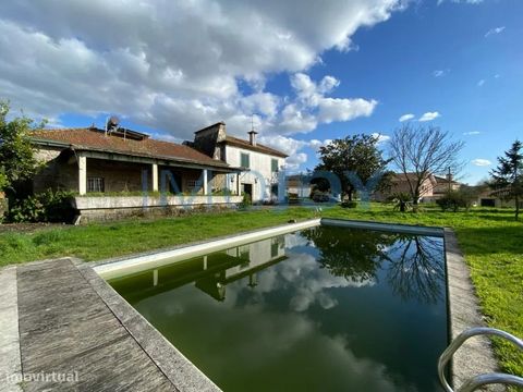 If you are looking for a unique and charming property, we present Quinta dos Bons Sinais, a true paradise in the heart of Santo Tirso. With a privileged location in the valley of Serra da Agrela, this farm offers a peaceful and luxurious living exper...