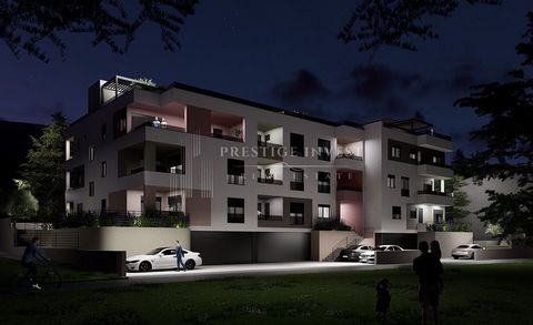 Location: Splitsko-dalmatinska županija, Podstrana, Podstrana. Neubau zum Verkauf in Podstrana bei Split. Drei Wohngebäude in Reihe mit jeweils 5 Wohneinheiten (insgesamt 15 Wohnungen) mit Tiefgarage in der Lage Podstrana bei Split. Anzahl der Etagen...