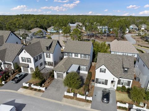 Luxury Living in Santa Rosa Beach's Premier Ridge Walk Community Discover the epitome of elegance and coastal living in this stunning 3-bedroom, 3.5-bathroom home, perfectly situated in the exclusive gated community of Ridge Walk in Santa Rosa Beach....