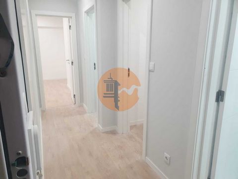 3 bedroom apartment 9 minutes walk from Reboleira Metro and Train Station, and 14 minutes from Amadora Metro Station This is completely refurbished and has a kitchen equipped with: -Oven -Plate -Ventilator - Accumulator Thermo - Dishwasher - Washing ...