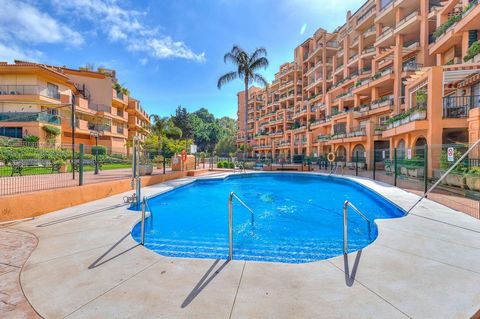 Unique opportunity in Torreblanca Baja! Beautiful 152 square meter apartment for sale, ideal for enjoying life to the fullest. This cozy home has two large bedrooms, each equipped with built-in wardrobes, and two full bathrooms that provide comfort a...