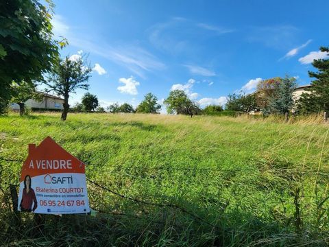 Vous cherchez un terrain plait à 15 minutes de Sarrebourg ? Je vous propose de visiter ce beau terrain plat sur la commune de Saint-Georges à 15 minutes de Sarrebourg et ses commodités. Le terrain est constitué de 4 parcelles d'une surface totale de ...