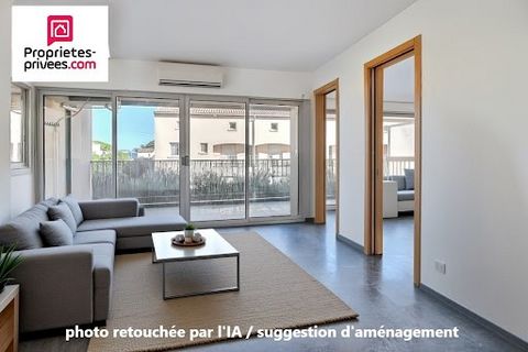 Ihr Immobilienmakler Propriétés Privées lädt Sie ein, in Cavalaire, 83240, zu entdecken: Das Hotel liegt im Viertel Parc de Cavalaire, in unmittelbarer Nähe der Strände und Geschäfte. Die Wohnung befindet sich im 1. Stock einer kleinen Eigentumswohnu...