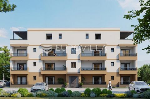 Istria, Tar – Two-Bedroom Apartment (63.38 m² GFA) on the 1st Floor with Two Parking Spaces in a Residential Building with 13 Apartments and an Elevator. Apartment S8, with a closed area of 58.85 m², consists of an entrance area, a bathroom, a laundr...