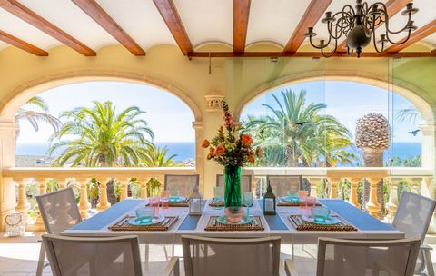 We present an extraordinary Mediterranean villa, built in 1990, offering panoramic sea views from its privileged location in Cumbre del Sol. With a total area of 340 m², this property is distributed over two floors and features all the amenities to e...