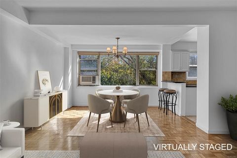 LARGE CORNER RESIDENCE IN FULL-SERVICE RIVERDALE GEM COOPERATIVE *A DEEDED PARKING SPOT AVAILABLE FOR PURCHASE IS ASSOCIATED WITH THIS OFFERING* Are you and yours shut out of the Manhattan and Brooklyn markets and at a loss of where to go and still r...