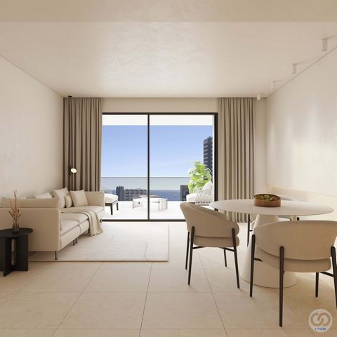 Experience coastal living in Calpe with our 3 bedroom, 2 bathroom apartment 200 meters from the beach. With a large terrace and sea views, this bright home offers comfort and elegance in a natural environment. Enjoy a spacious kitchen integrated into...