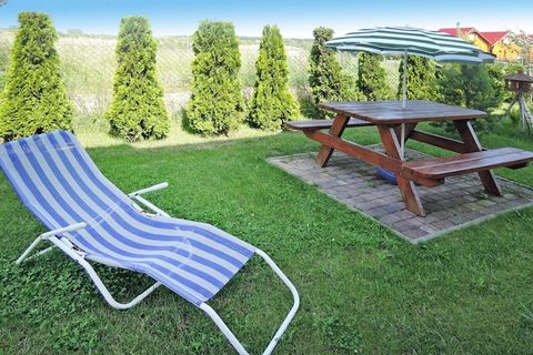 Holiday complex with small, newly built houses, only 600 m from the beach on the Baltic Sea. All houses are bright and friendly and have a private terrace with garden furniture and a barbecue. The family-friendly Baltic seaside resort of Rewal is loc...