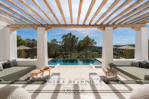 Exclusive Blakstad-Style Villa in Santa Gertrudis, Ibiza This stunning Blakstad-style villa perfectly blends modern comfort with authentic Ibiza design. Situated on a vast 23,000 m² plot, the property boasts a built area of 350 m², offering a luxurio...