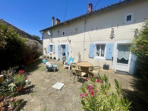 Maison avec grand terrain et 3 chambres en RDC