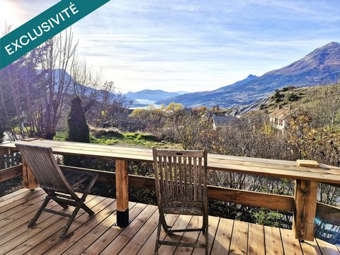 Grande bâtisse de village, vue lac et montagnes, fort potentiel, calme absolu